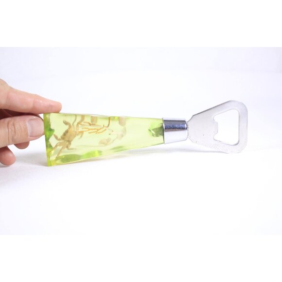 1960-1980s lucite acrylic sea theme bottle opener, taxidermy miniature crab soda - Picture 9 of 9
